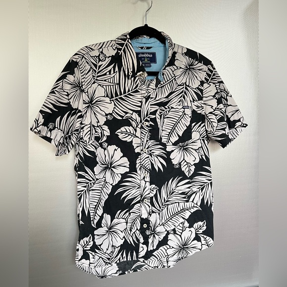 Chubbies Regular Fit Hawaiian Button Up Short Sleeve Shirt size Medium - Picture 2 of 7